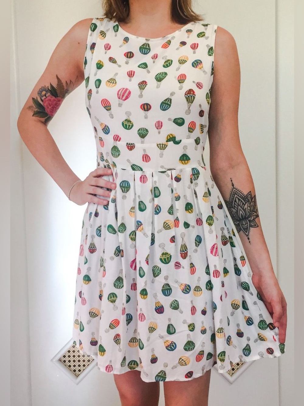 Snow Traffic Whimsical Hot Air Balloon novelty retro print dress S/M